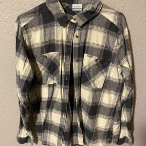 Columbia flannel women’s. Never worn